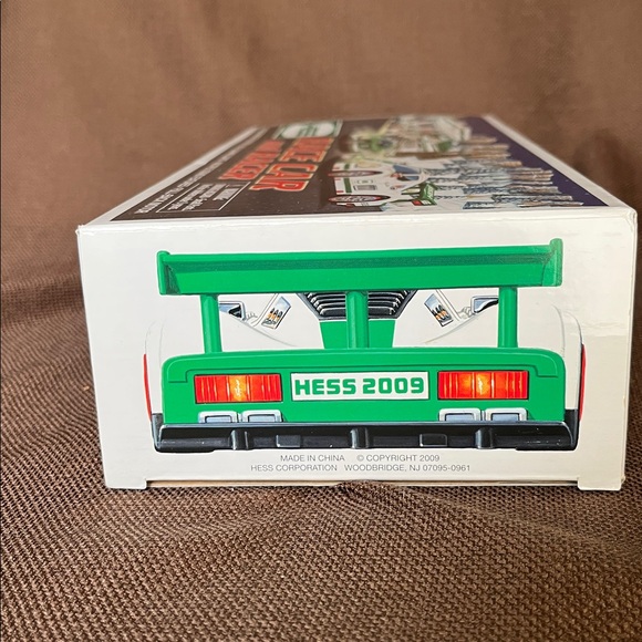 2009 NIB Hess Race Car and Racer Set - Picture 3 of 4